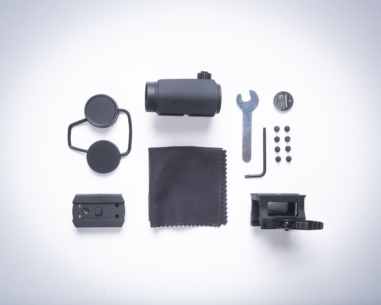 STNGR AXIOM II Red Dot Sight + QD Mount Bundle
