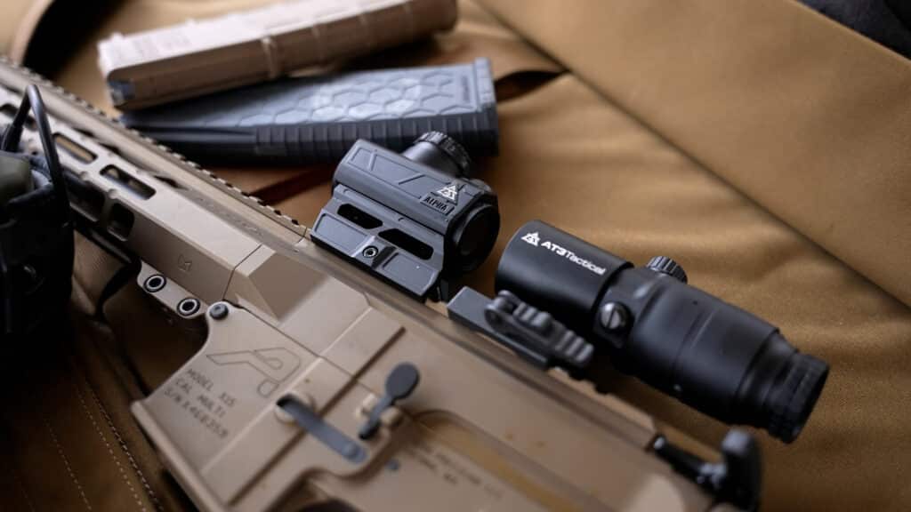 AT3 Alpha Red Dot with Shake Awake with 4xRDM Magnifier