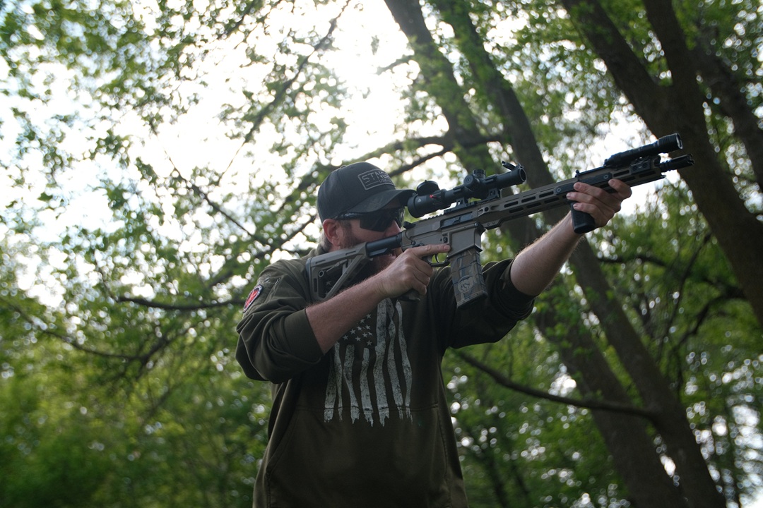 Wrap-around ballistic shooting glasses
