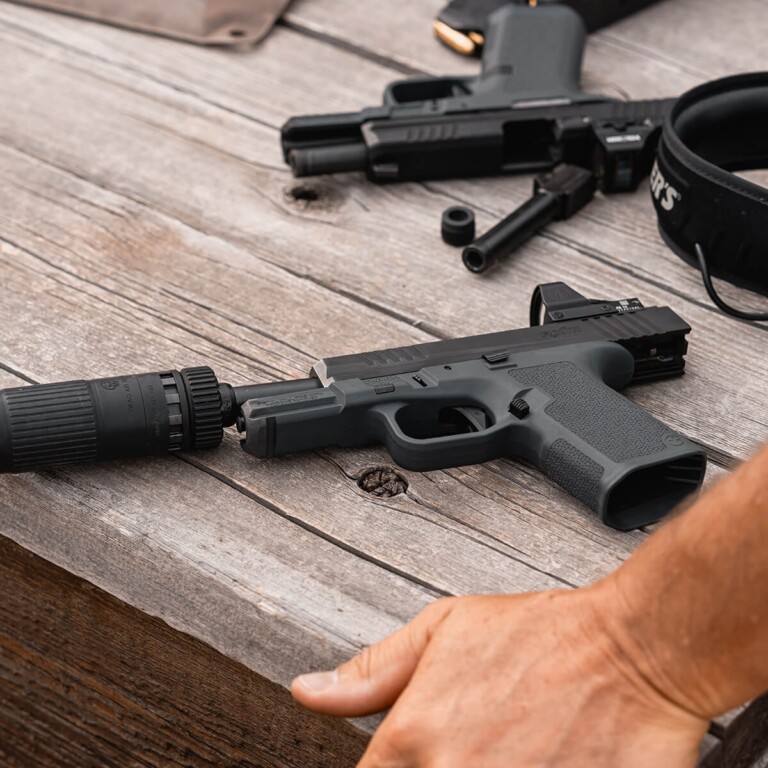 Magpul EHG RG9 Grip for Ruger RXM Compact - Gray