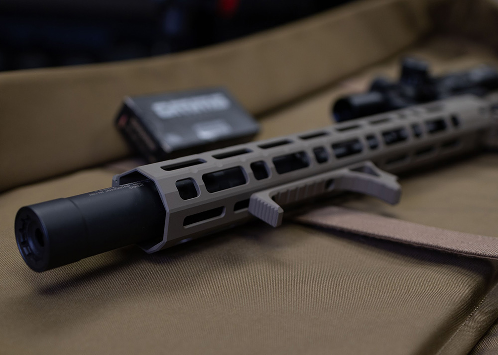 AT3 SpearXL Handguard with Griffin Armament Can and AT3 MLOK Handstop