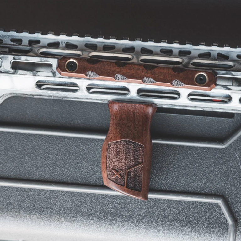 WOOX M-LOK Vertical Foregrip